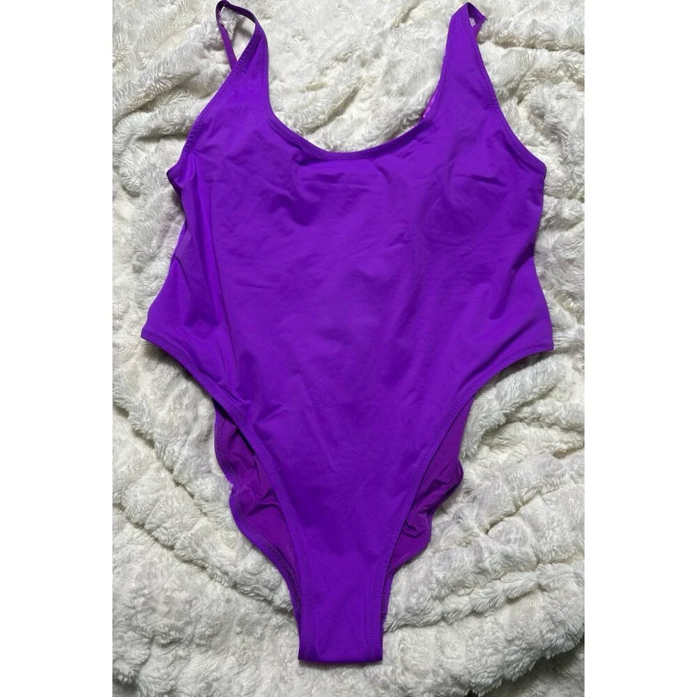 Signature Swim Scoop Neck Violet 4x